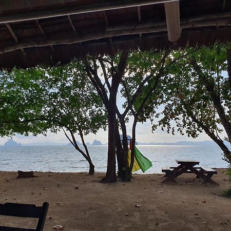 Melina Beach Front Bungalows Tha Lane Bay Esterno foto