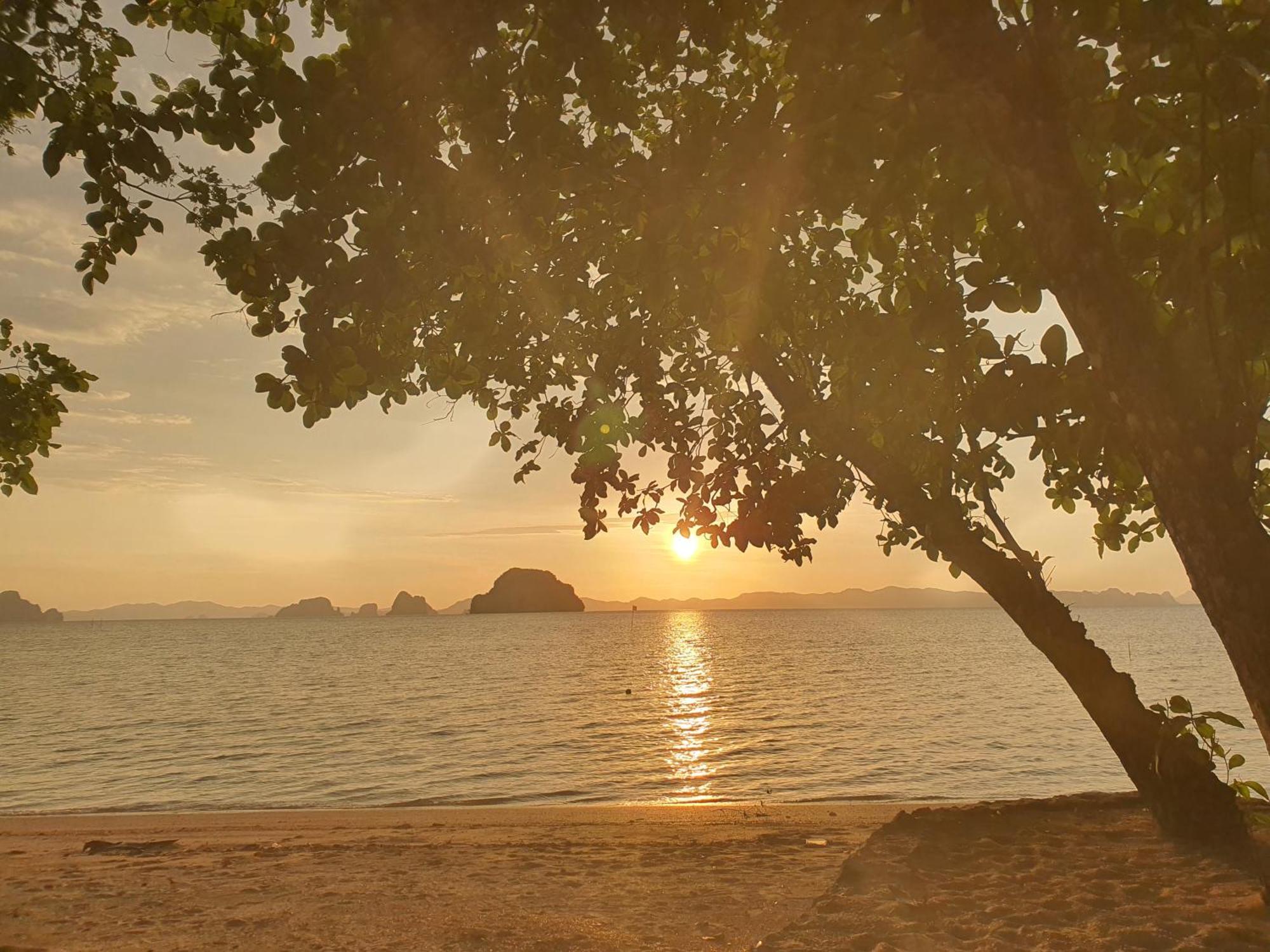 Melina Beach Front Bungalows Tha Lane Bay Esterno foto
