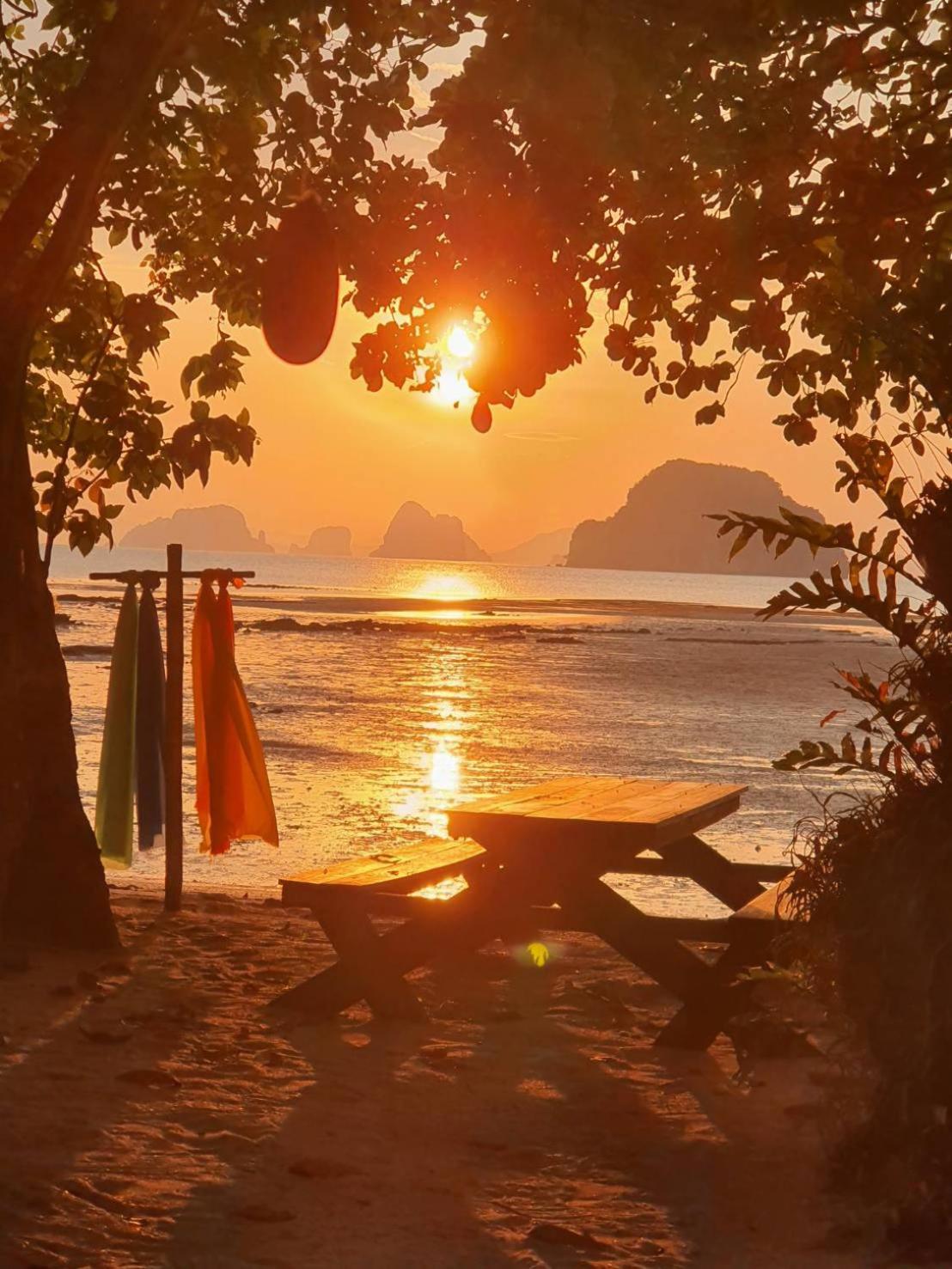Melina Beach Front Bungalows Tha Lane Bay Esterno foto